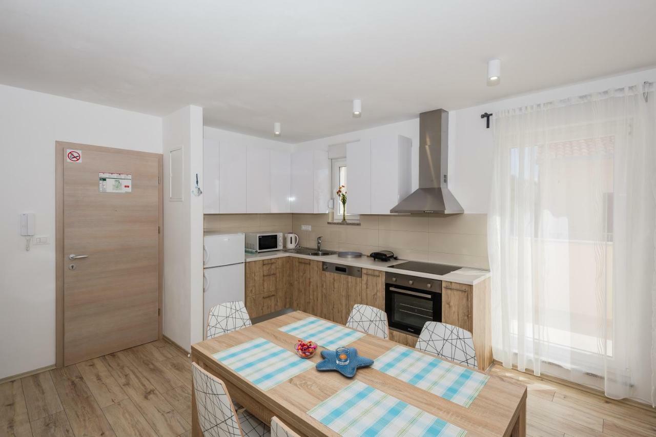 Apartments Mare Trogir Exteriér fotografie